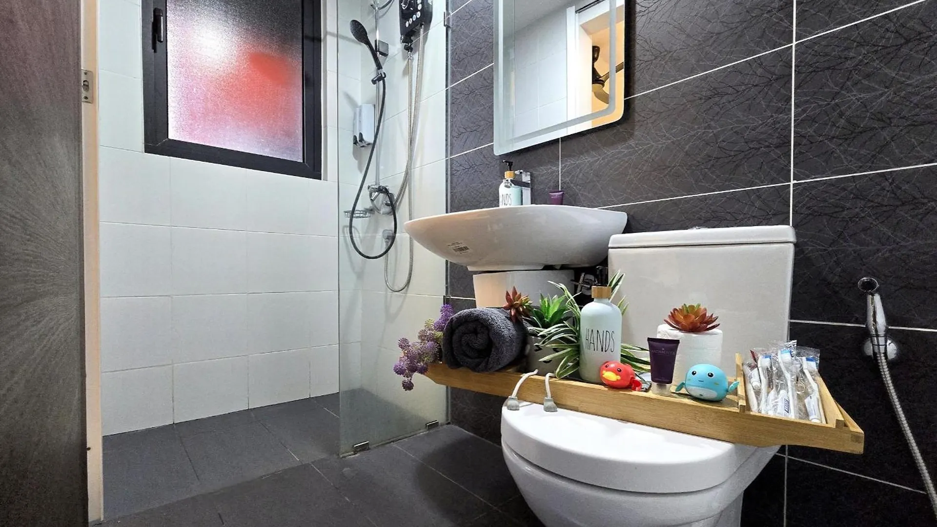 Loft Suite Seaview 2Br Jb Ciq 7Pax 조호르 바루